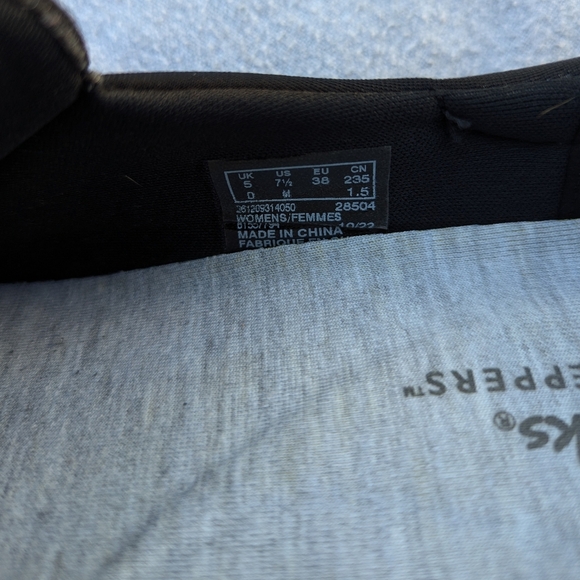 Clarks Cloudsteppers Size 7.5M - Picture 4 of 4